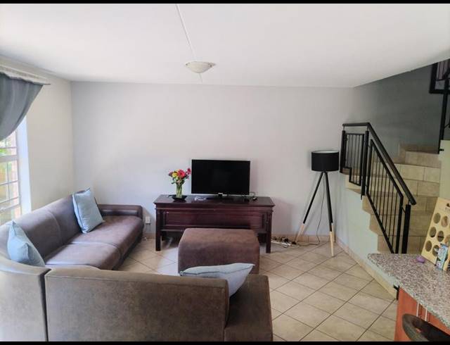 4 BEDROOM DUPLEX FOR SALE IN TYGER VALLEY